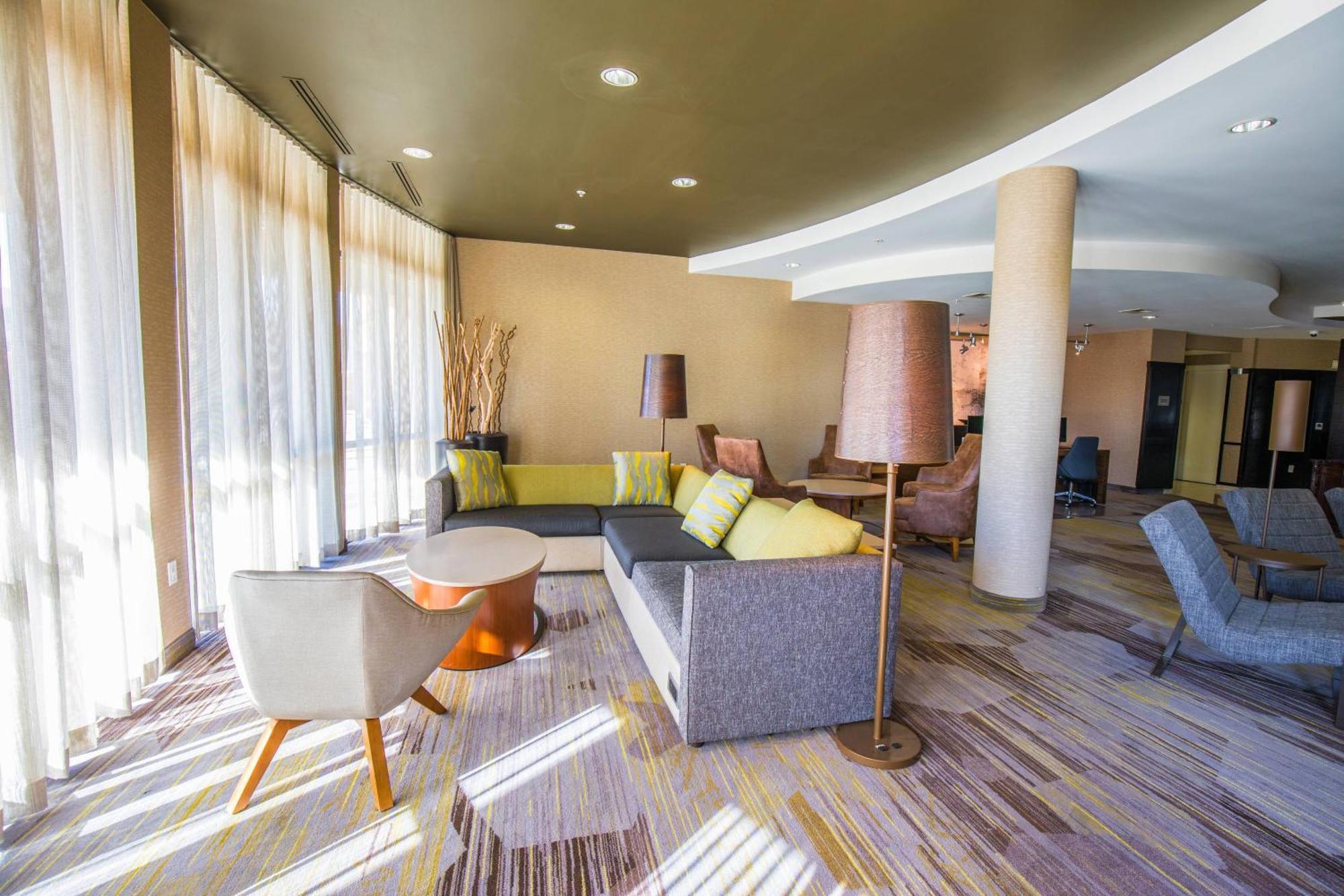 Courtyard By Marriott Мерсед Екстер'єр фото